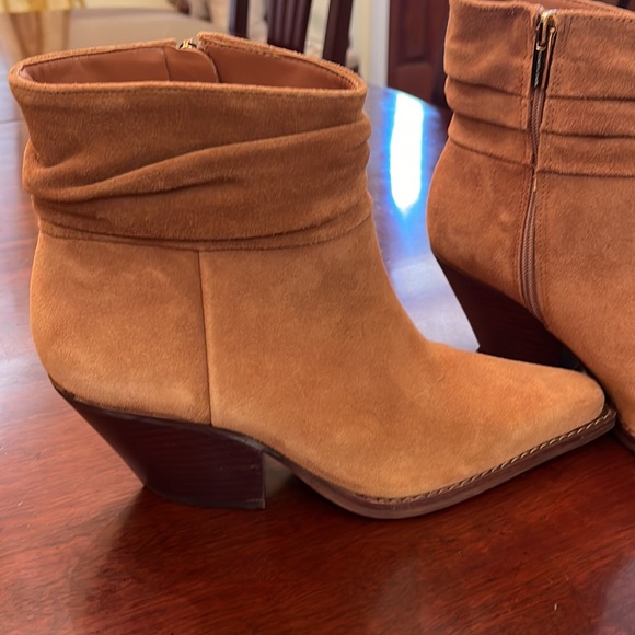 Brand New Vince Camuto western short boots in Caramel suede. - Picture 2 of 7